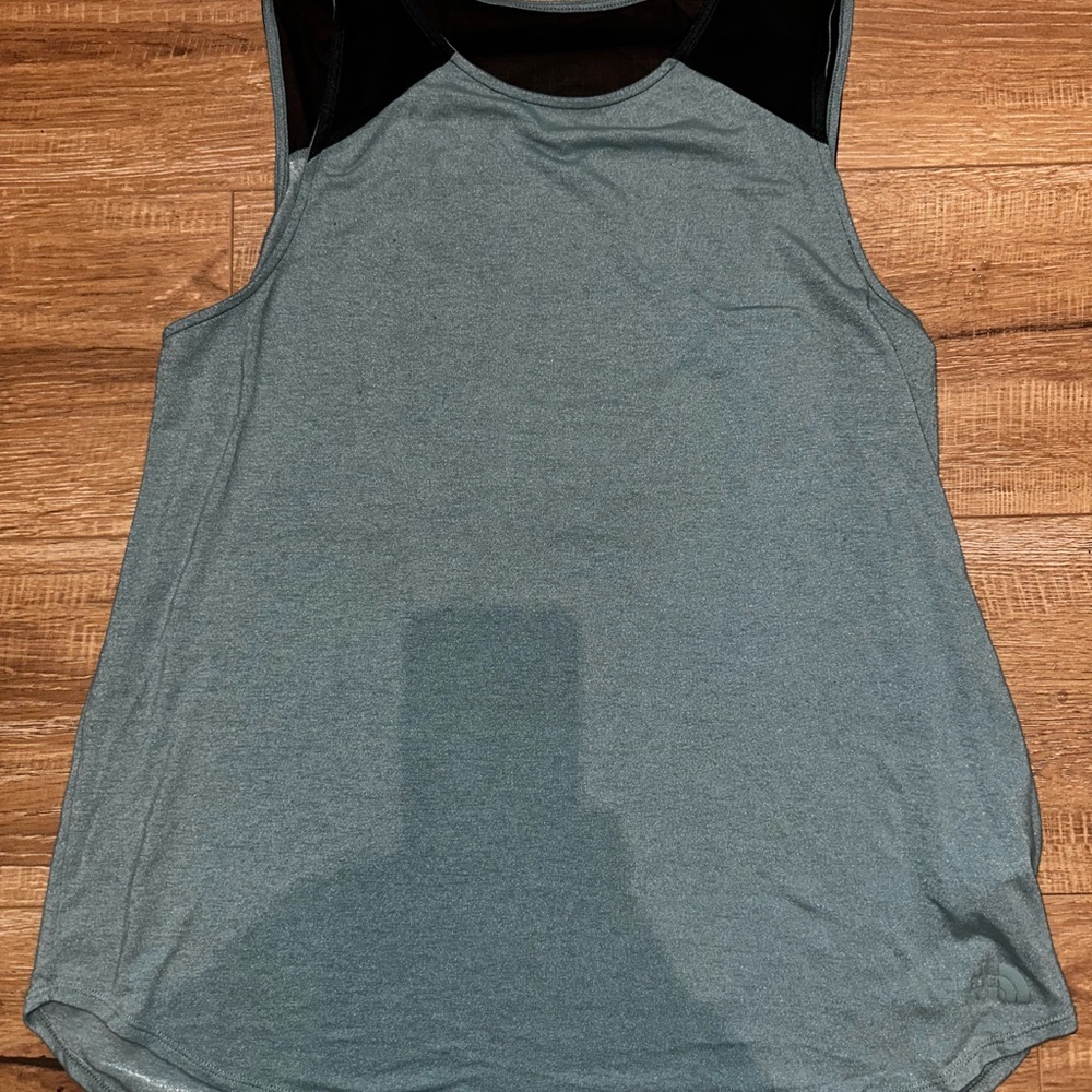 North face Women's Sleeveless turquoise RACER back top